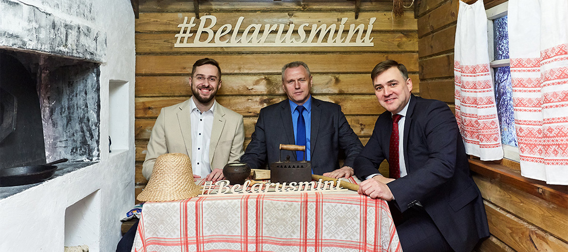 Delegation from Kaliningrad in the museum "Strana mini"